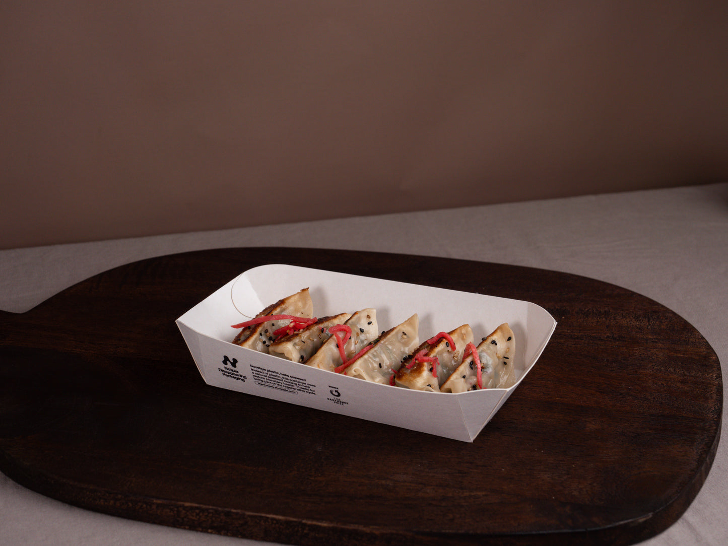 Notpla Curved Tray - 8x5”